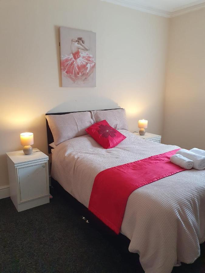2 Bedroom Ff * Blackpool