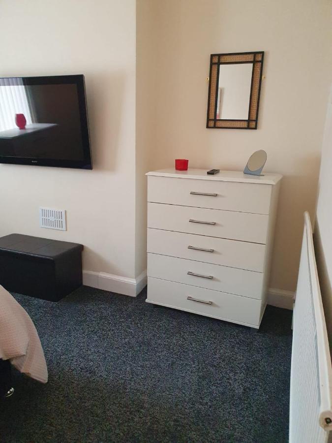 2 Bedroom Ff Apartment Blackpool
